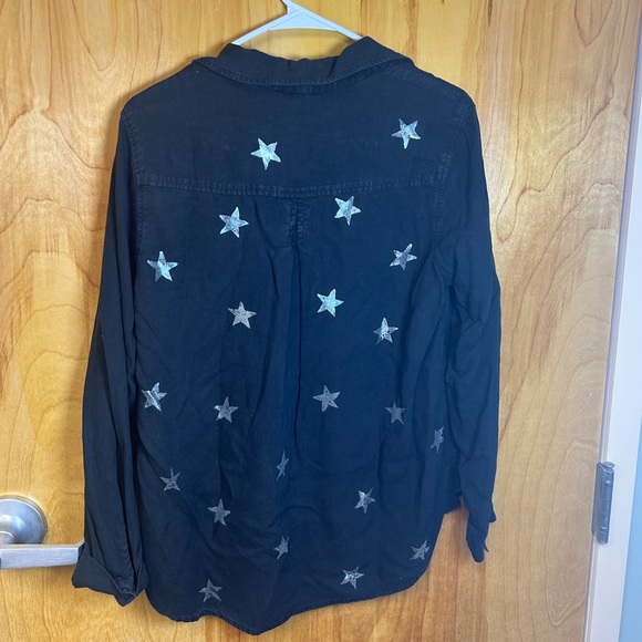 Black Star Patterned Button-Up Shirt - Picture 2 of 3